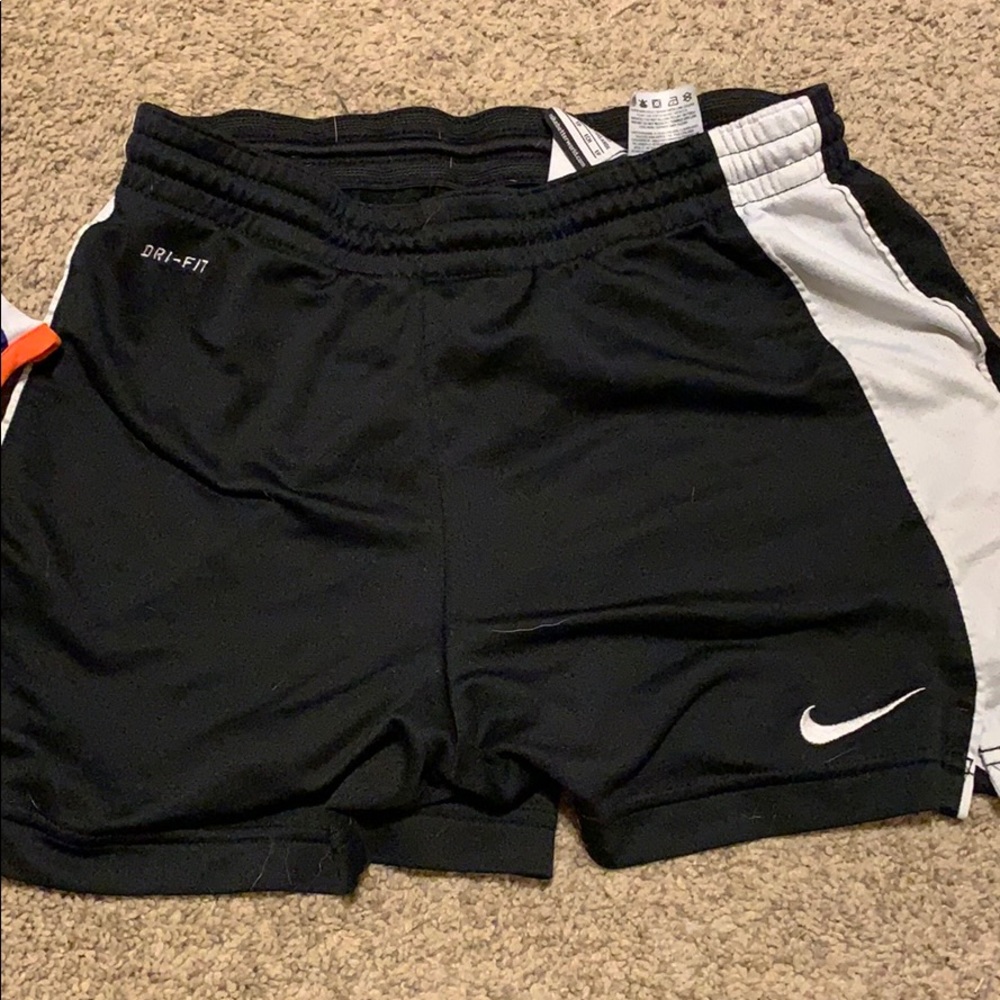 Shorts - Picture 2 of 2